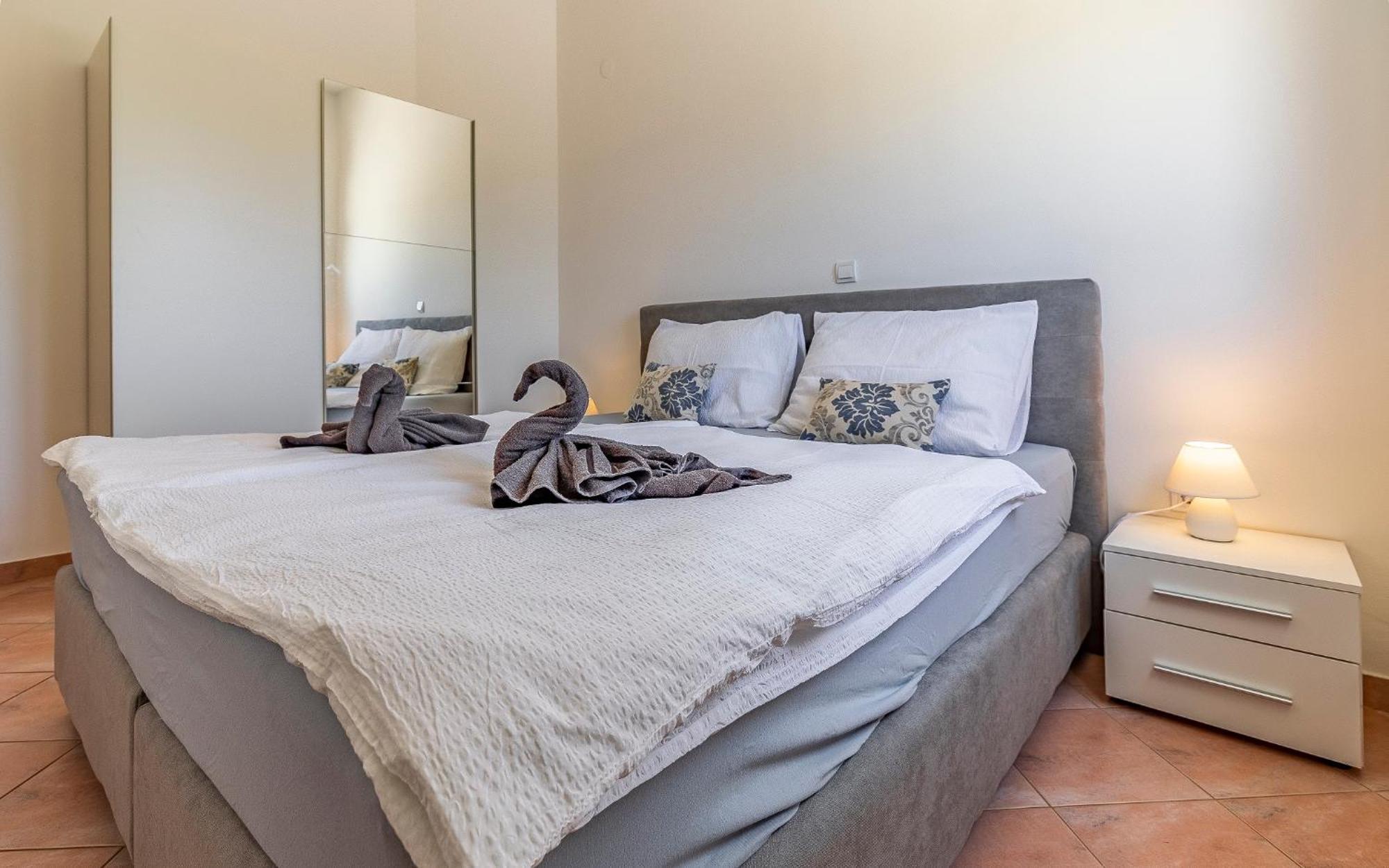 PUY Apartments Rok מראה חיצוני תמונה